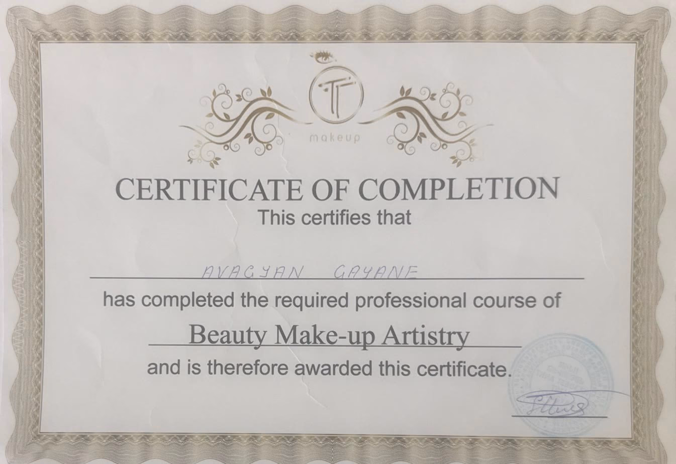 Certificate of completion of the Beauty Make-up Artistry professional course